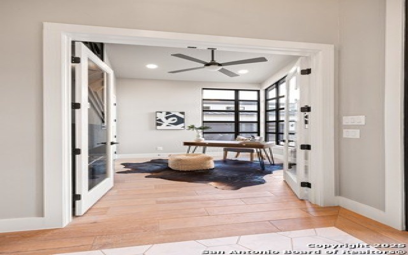 1758 PARADISE PKWY, Canyon Lake, TX 78133, 4 Habitaciones Habitaciones , ,3 BañosBaños,Residential,En Venta,1758 PARADISE PKWY,1832305