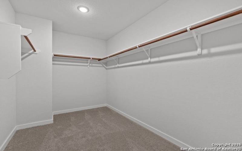 12542 Spike Heights, San Antonio, TX 78245, 4 Habitaciones Habitaciones , ,3 BañosBaños,Residential,En Venta,12542 Spike Heights,1816337