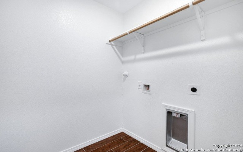 1210 S New Braunfels Ave, San Antonio, TX 78210, ,5 BathroomsBathrooms,Residential Multi Family,For Sale,1210 S New Braunfels Ave,1816740