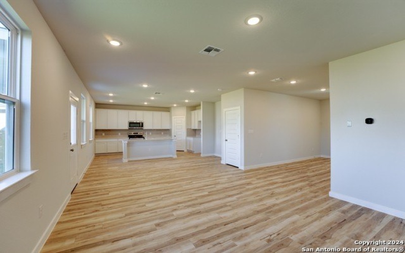 2524 Solon Lane, Seguin, TX 78155, 3 Bedrooms Bedrooms, ,2 BathroomsBathrooms,Residential,For Sale,2524 Solon Lane,1816964