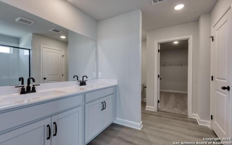 125 Beveridge, Seguin, TX 78155, 4 Bedrooms Bedrooms, ,2 BathroomsBathrooms,Residential,For Sale,125 Beveridge,1817664