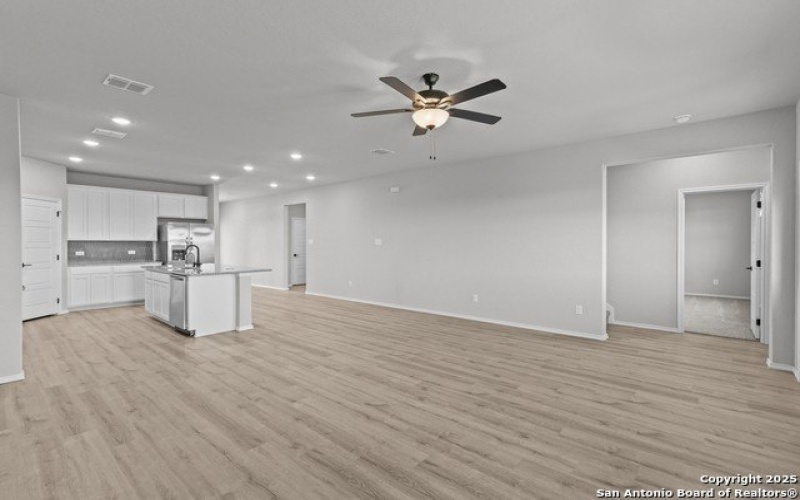 7003 Comanche Cave, San Antonio, TX 78233, 4 Bedrooms Bedrooms, ,3 BathroomsBathrooms,Residential,For Sale,7003 Comanche Cave,0,1832943