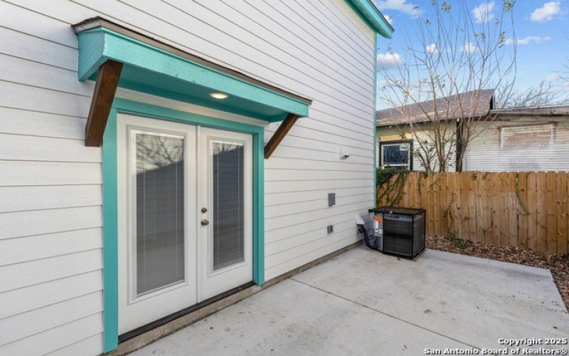 631 E Carolina St #2, San Antonio, TX 78210-1814, 2 Bedrooms Bedrooms, ,1 BathroomBathrooms,Residential,For Sale,631 E Carolina St,1817708