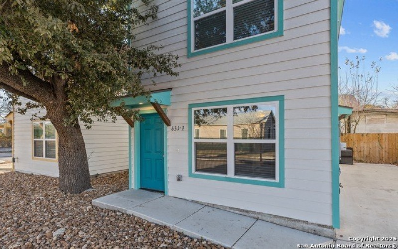 631 E Carolina St #2, San Antonio, TX 78210-1814, 2 Bedrooms Bedrooms, ,1 BathroomBathrooms,Residential,For Sale,631 E Carolina St,1817708