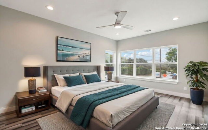 159 E DAVIS CT #102, San Antonio, TX 78209-6342, 3 Habitaciones Habitaciones , ,3 BañosBaños,Residential,En Venta,159 E DAVIS CT,0,1818180