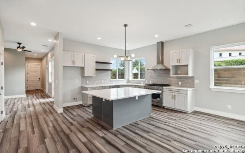 159 E DAVIS CT #102, San Antonio, TX 78209-6342, 3 Habitaciones Habitaciones , ,3 BañosBaños,Residential,En Venta,159 E DAVIS CT,0,1818180