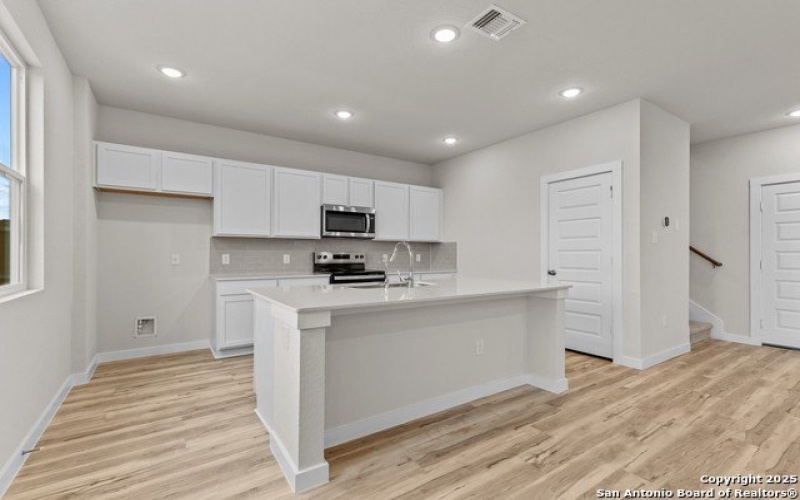 2559 RAMBO DRIVE, San Antonio, TX 78224, 3 Bedrooms Bedrooms, ,2 BathroomsBathrooms,Residential,For Sale,2559 RAMBO DRIVE,1819085