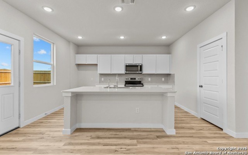 2559 RAMBO DRIVE, San Antonio, TX 78224, 3 Bedrooms Bedrooms, ,2 BathroomsBathrooms,Residential,For Sale,2559 RAMBO DRIVE,1819085