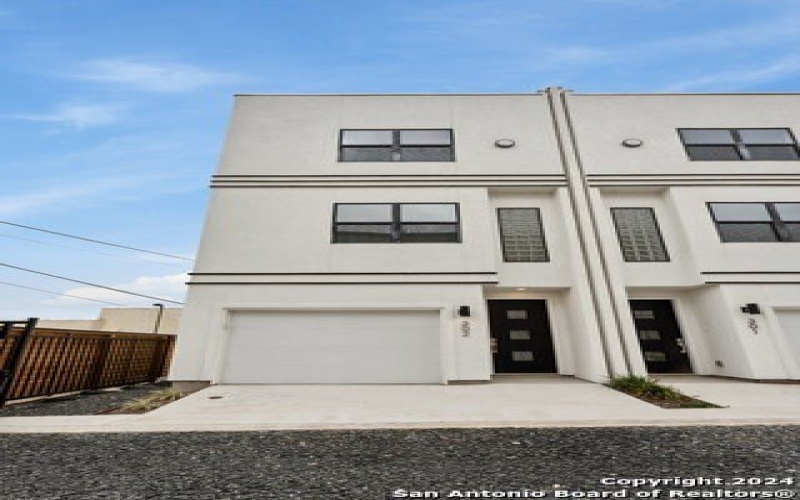 1735 W Gramercy Pl #302, San Antonio, TX 78201-5099, 2 Habitaciones Habitaciones , ,2 BañosBaños,Residential,En Venta,1735 W Gramercy Pl #302,0,1821283