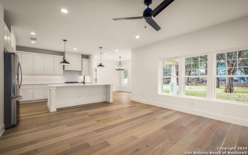 1672 Hillcrest Forest, Canyon Lake, TX 78133, 3 Habitaciones Habitaciones , ,2 BañosBaños,Residential,En Venta,1672 Hillcrest Forest,1821846