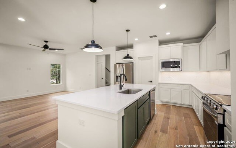 1672 Hillcrest Forest, Canyon Lake, TX 78133, 3 Habitaciones Habitaciones , ,2 BañosBaños,Residential,En Venta,1672 Hillcrest Forest,1821846