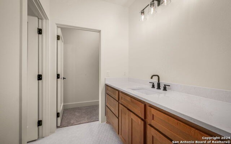 1672 Hillcrest Forest, Canyon Lake, TX 78133, 3 Habitaciones Habitaciones , ,2 BañosBaños,Residential,En Venta,1672 Hillcrest Forest,1821846