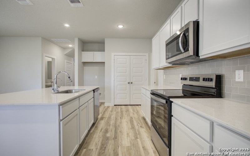 14714 Emerio Drive, San Antonio, TX 78253, 4 Bedrooms Bedrooms, ,2 BathroomsBathrooms,Residential,For Sale,14714 Emerio Drive,1822568