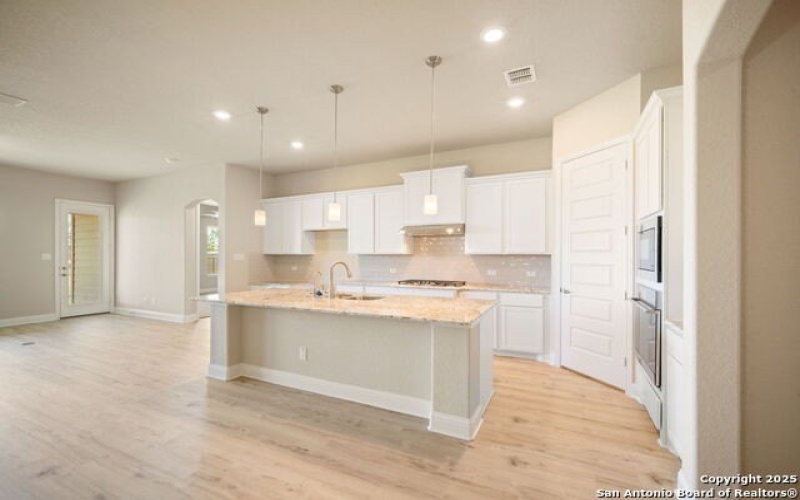 9306 Chilmark Path, San Antonio, TX 78263, 5 Habitaciones Habitaciones , ,3 BañosBaños,Residential,En Venta,9306 Chilmark Path,0,1822744