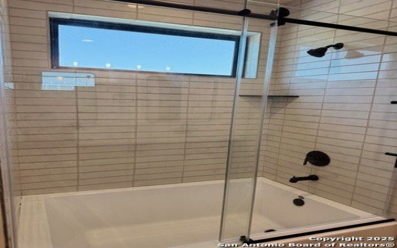 10899 S Hausman Rd #211, San Antonio, TX 78249, 2 Bedrooms Bedrooms, ,2 BathroomsBathrooms,Residential,For Sale,10899 S Hausman Rd,1825376