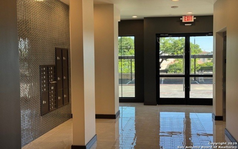 10899 S Hausman Rd #203, San Antonio, TX 78249, 1 Bedroom Bedrooms, ,1 BathroomBathrooms,Residential,For Sale,10899 S Hausman Rd,1825386