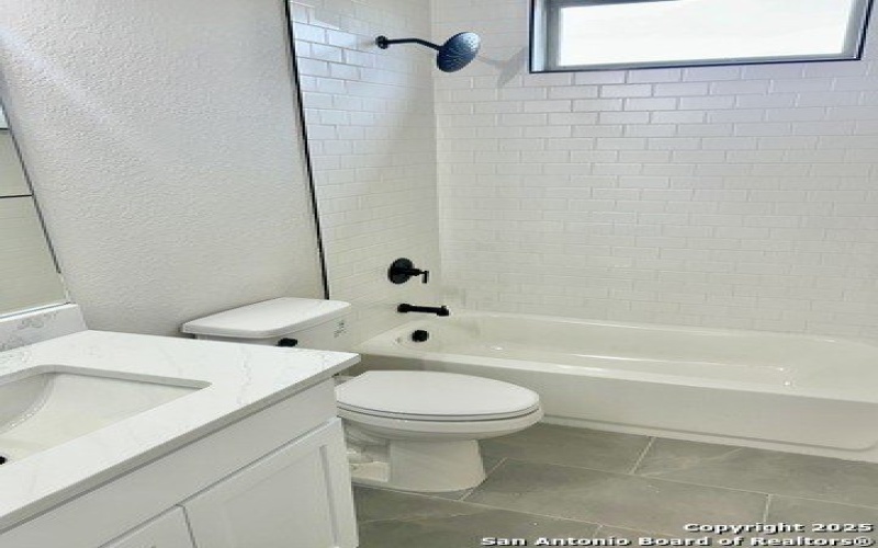 173 Pine Valley Dr, La Vernia, TX 78121, 4 Habitaciones Habitaciones , ,2 BañosBaños,Residential,En Venta,173 Pine Valley Dr,1825711