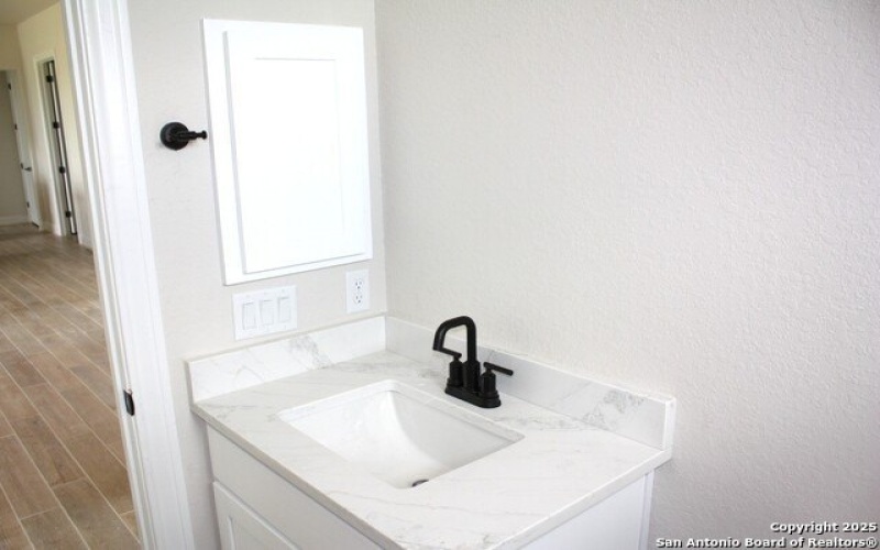 173 Pine Valley Dr, La Vernia, TX 78121, 4 Habitaciones Habitaciones , ,2 BañosBaños,Residential,En Venta,173 Pine Valley Dr,1825711