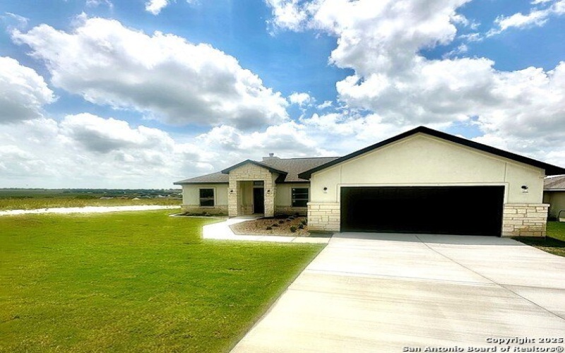 173 Pine Valley Dr, La Vernia, TX 78121, 4 Habitaciones Habitaciones , ,2 BañosBaños,Residential,En Venta,173 Pine Valley Dr,1825711