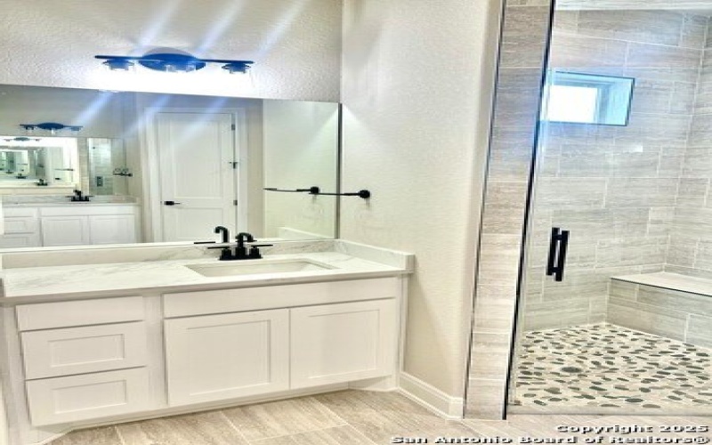 173 Pine Valley Dr, La Vernia, TX 78121, 4 Habitaciones Habitaciones , ,2 BañosBaños,Residential,En Venta,173 Pine Valley Dr,1825711