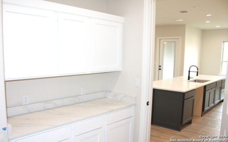 173 Pine Valley Dr, La Vernia, TX 78121, 4 Habitaciones Habitaciones , ,2 BañosBaños,Residential,En Venta,173 Pine Valley Dr,1825711