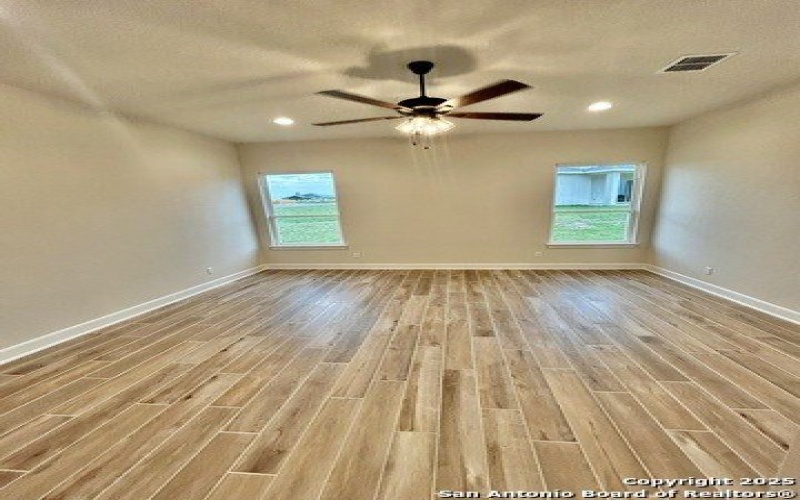181 Pine Valley Dr, La Vernia, TX 78121, 3 Habitaciones Habitaciones , ,2 BañosBaños,Residential,En Venta,181 Pine Valley Dr,1825717