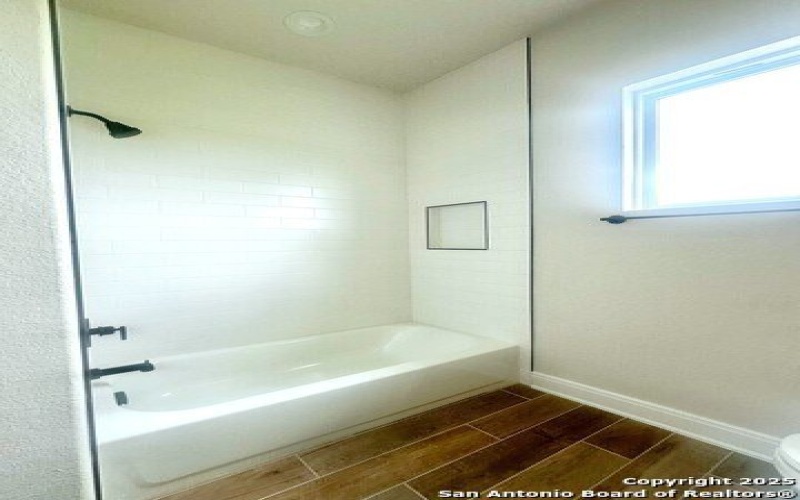 181 Pine Valley Dr, La Vernia, TX 78121, 3 Habitaciones Habitaciones , ,2 BañosBaños,Residential,En Venta,181 Pine Valley Dr,1825717
