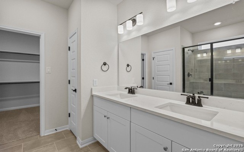13247 Forscher Crest, San Antonio, TX 78253, 5 Bedrooms Bedrooms, ,3 BathroomsBathrooms,Residential,For Sale,13247 Forscher Crest,1826572
