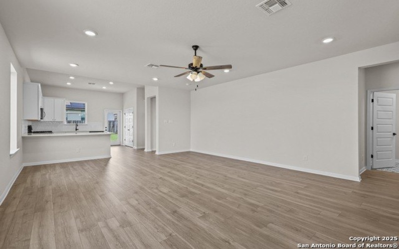 13247 Forscher Crest, San Antonio, TX 78253, 5 Bedrooms Bedrooms, ,3 BathroomsBathrooms,Residential,For Sale,13247 Forscher Crest,1826572