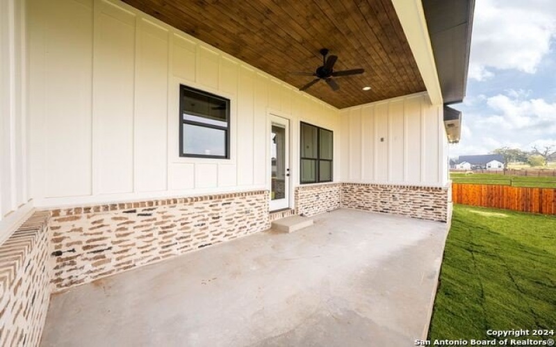 112 Bayberry Ct, La Vernia, TX 78121, 4 Bedrooms Bedrooms, ,2 BathroomsBathrooms,Residential,For Sale,112 Bayberry Ct,1826716