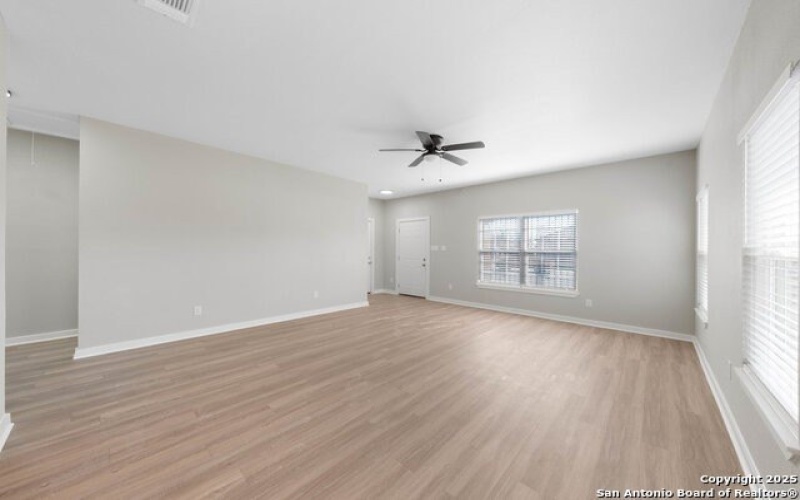 2975 MARTIN LUTHER KING DR, San Antonio, TX 78220, 3 Habitaciones Habitaciones , ,2 BañosBaños,Residential,En Venta,2975 MARTIN LUTHER KING DR,1837228