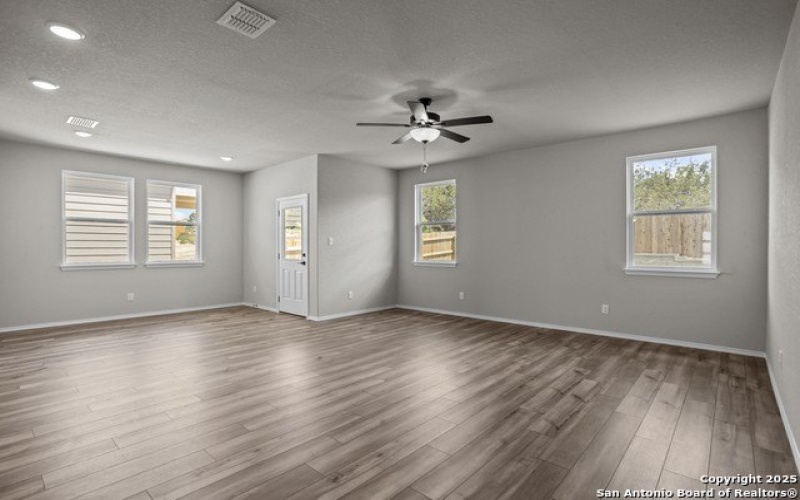 6530 Lowrie Block, San Antonio, TX 78239, 3 Habitaciones Habitaciones , ,2 BañosBaños,Residential,En Venta,6530 Lowrie Block,1837747