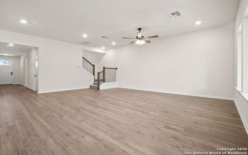 6822 Comanche Post, San Antonio, TX 78233, 5 Bedrooms Bedrooms, ,3 BathroomsBathrooms,Residential,For Sale,6822 Comanche Post,0,1838104