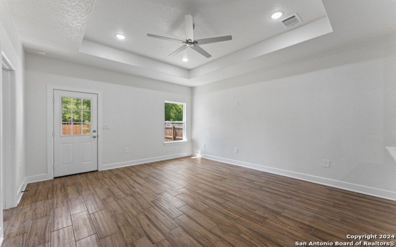 2115 SW 19TH ST, San Antonio, TX 78207, 3 Habitaciones Habitaciones , ,2 BañosBaños,Residential,En Venta,2115 SW 19TH ST,0,1838357