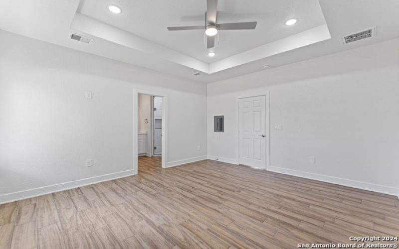 2115 SW 19TH ST, San Antonio, TX 78207, 3 Habitaciones Habitaciones , ,2 BañosBaños,Residential,En Venta,2115 SW 19TH ST,0,1838357