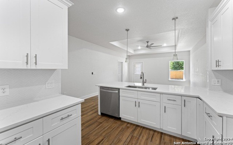 2115 SW 19TH ST, San Antonio, TX 78207, 3 Habitaciones Habitaciones , ,2 BañosBaños,Residential,En Venta,2115 SW 19TH ST,0,1838357