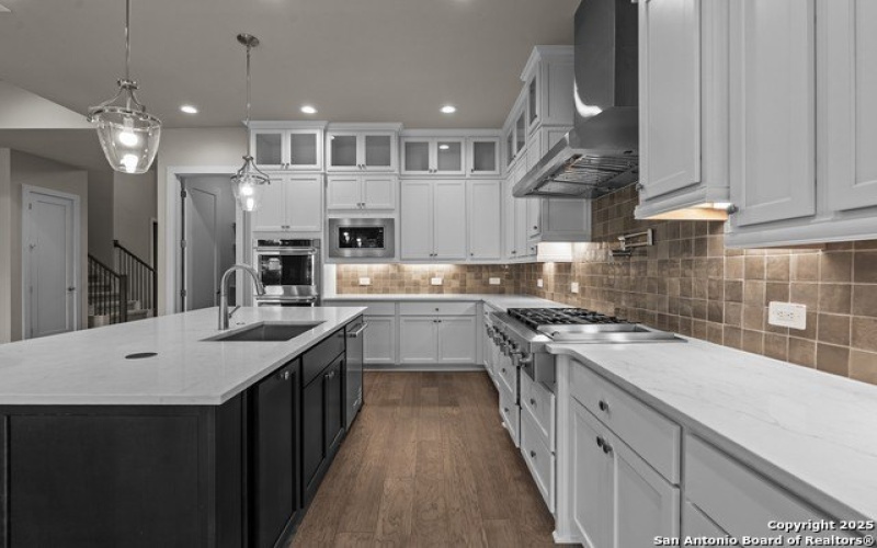 127 Alonzo, Boerne, TX 78006, 5 Bedrooms Bedrooms, ,6 BathroomsBathrooms,Residential,For Sale,127 Alonzo,0,1838487