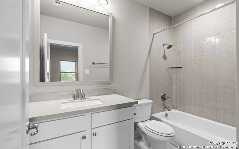 127 Alonzo, Boerne, TX 78006, 5 Bedrooms Bedrooms, ,6 BathroomsBathrooms,Residential,For Sale,127 Alonzo,0,1838487