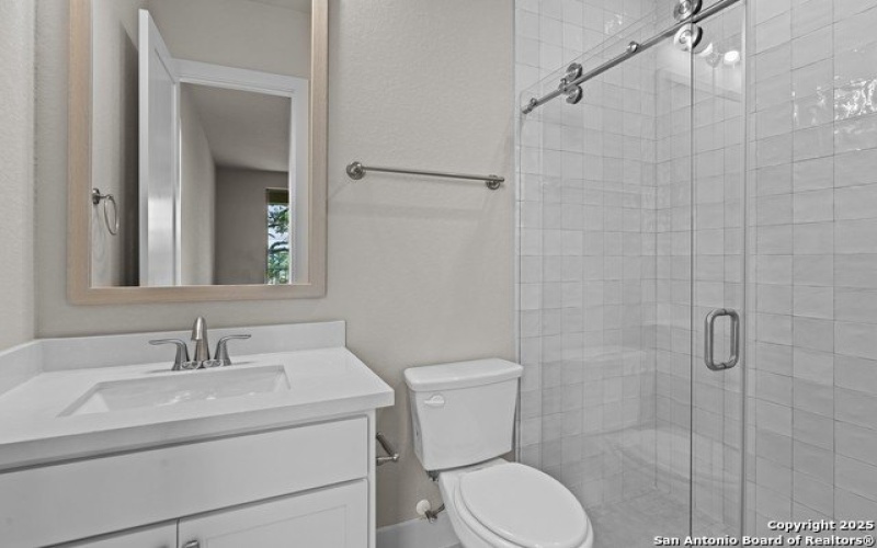 127 Alonzo, Boerne, TX 78006, 5 Bedrooms Bedrooms, ,6 BathroomsBathrooms,Residential,For Sale,127 Alonzo,0,1838487
