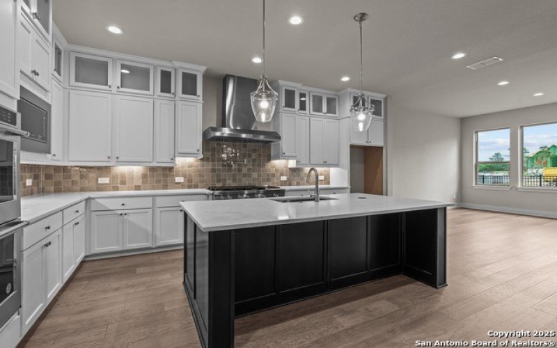 127 Alonzo, Boerne, TX 78006, 5 Bedrooms Bedrooms, ,6 BathroomsBathrooms,Residential,For Sale,127 Alonzo,0,1838487