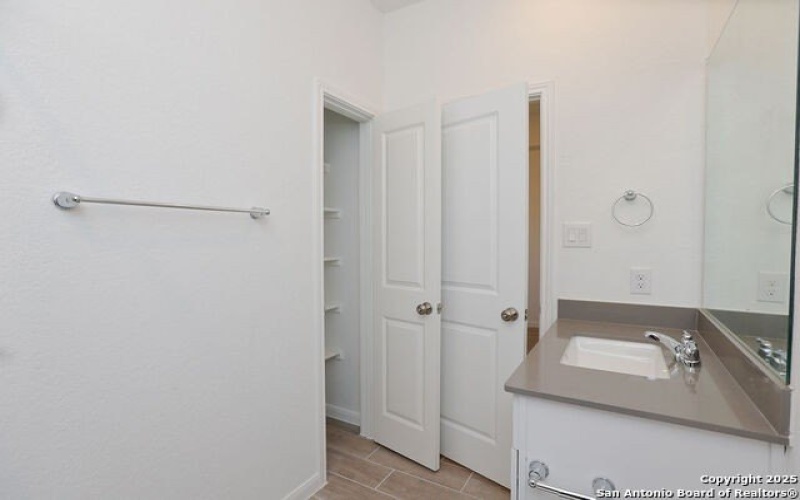 14134 Roller Mills, San Antonio, TX 78245, 4 Bedrooms Bedrooms, ,3 BathroomsBathrooms,Residential,For Sale,14134 Roller Mills,1833923
