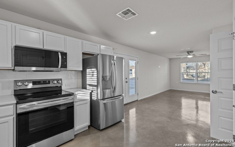 631 E Carolina St #4, San Antonio, TX 78210-1814, 2 Bedrooms Bedrooms, ,1 BathroomBathrooms,Residential,For Sale,631 E Carolina St,1834633