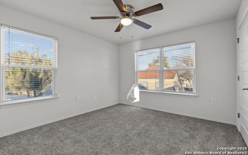 631 E Carolina St #4, San Antonio, TX 78210-1814, 2 Bedrooms Bedrooms, ,1 BathroomBathrooms,Residential,For Sale,631 E Carolina St,1834633
