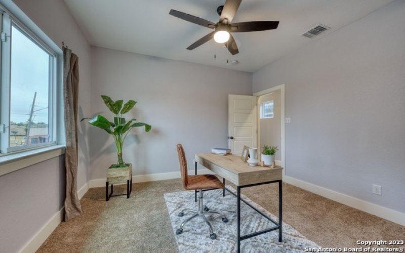 1659 N Center Street, San Antonio, TX 78202, 3 Bedrooms Bedrooms, ,2 BathroomsBathrooms,Residential,For Sale,1659 N Center Street,1835647