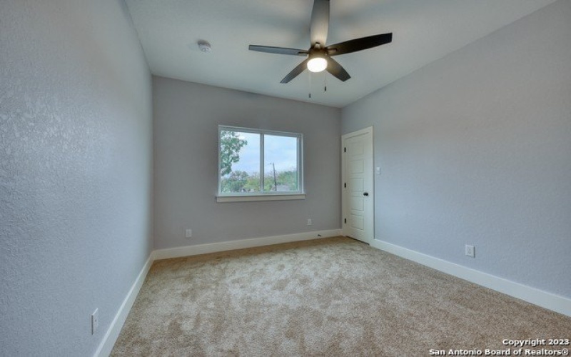 1659 N Center Street, San Antonio, TX 78202, 3 Bedrooms Bedrooms, ,2 BathroomsBathrooms,Residential,For Sale,1659 N Center Street,1835647