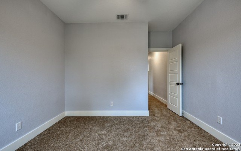 1659 N Center Street, San Antonio, TX 78202, 3 Bedrooms Bedrooms, ,2 BathroomsBathrooms,Residential,For Sale,1659 N Center Street,1835647