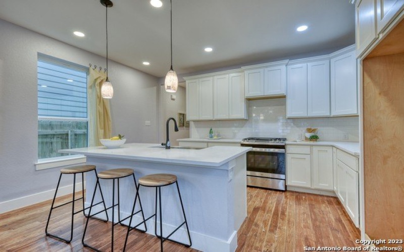 1659 N Center Street, San Antonio, TX 78202, 3 Bedrooms Bedrooms, ,2 BathroomsBathrooms,Residential,For Sale,1659 N Center Street,1835647