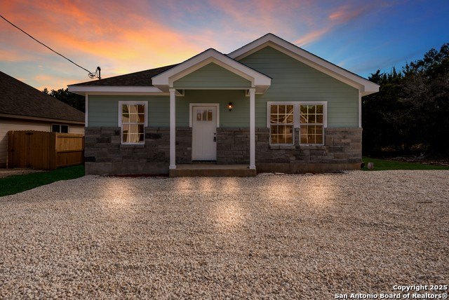1734 BLUERIDGE DR, Canyon Lake, TX 78133, 3 Habitaciones Habitaciones , ,2 BañosBaños,Residential,En Venta,1734 BLUERIDGE DR,1835779
