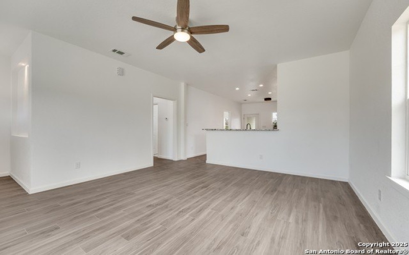 1734 BLUERIDGE DR, Canyon Lake, TX 78133, 3 Habitaciones Habitaciones , ,2 BañosBaños,Residential,En Venta,1734 BLUERIDGE DR,1835779