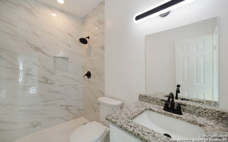 1032 BLUERIDGE DR, Canyon Lake, TX 78133, 3 Habitaciones Habitaciones , ,2 BañosBaños,Residential,En Venta,1032 BLUERIDGE DR,1835780
